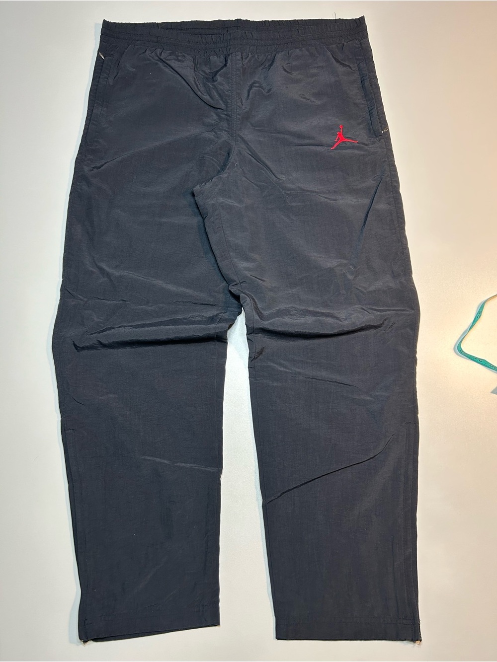 Jordan Essentials Men's Woven Track Pants Jumpman Black Red